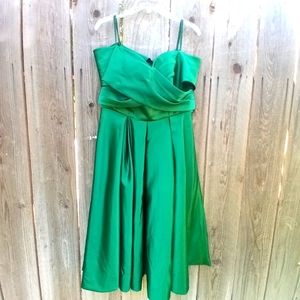 VNAIX Dress Womens Size 12 Green Evening Weeding Shoulder Off Spaghetti straps